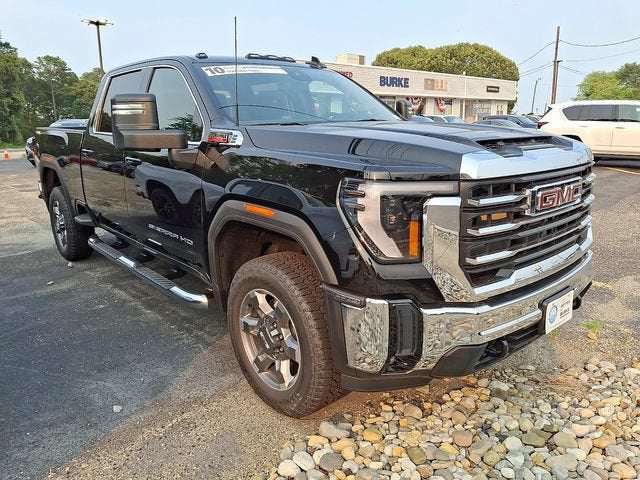 2026 GMC Sierra 2500 HD SLE in Onyx Black — front three-quarter view